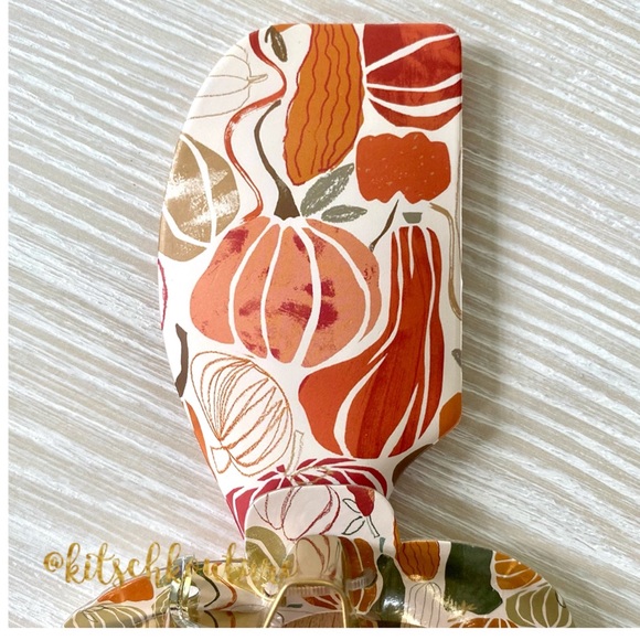 Pumpkin Spatula and Cookie Cutter Set - Picture 6 of 6